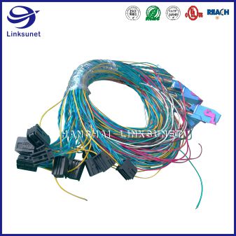 MOLEX MOX 94552 連接器汽車(chē)線(xiàn)束